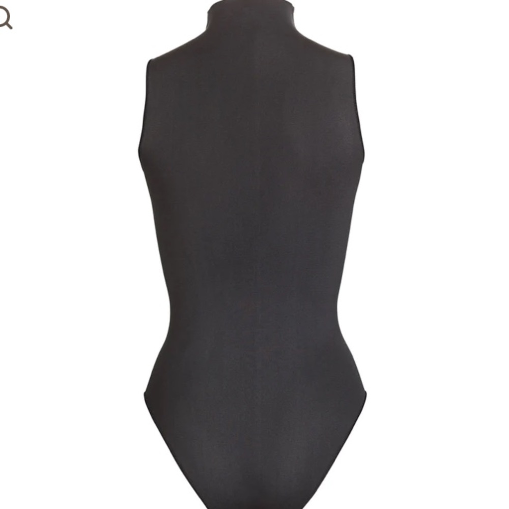 Skims ESSENTIAL MOCK NECK SLEEVELESS BODYSUIT